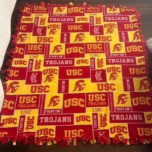 USC college blanket